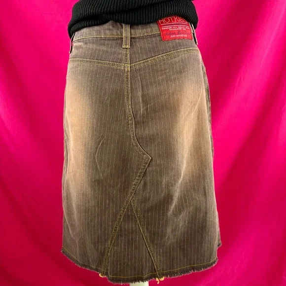 Y2K Vintage Hot Kiss Brown Pinstripe Denim Skirt Size 5 27 USA Mid Rise Raw Hem‎ - Picture 11 of 17